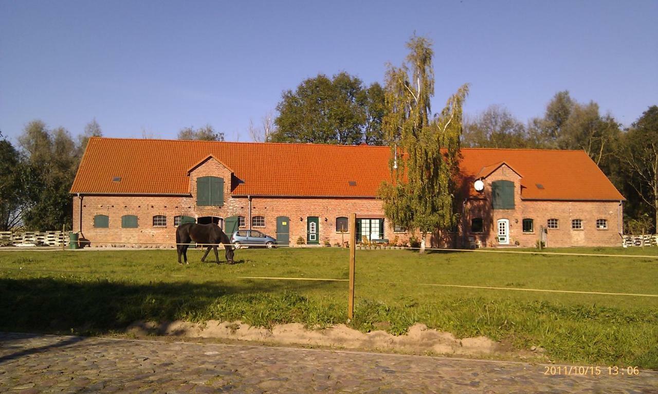 Apartamento Gutshaus Alt-Jargenow Alt Jargenow Exterior foto